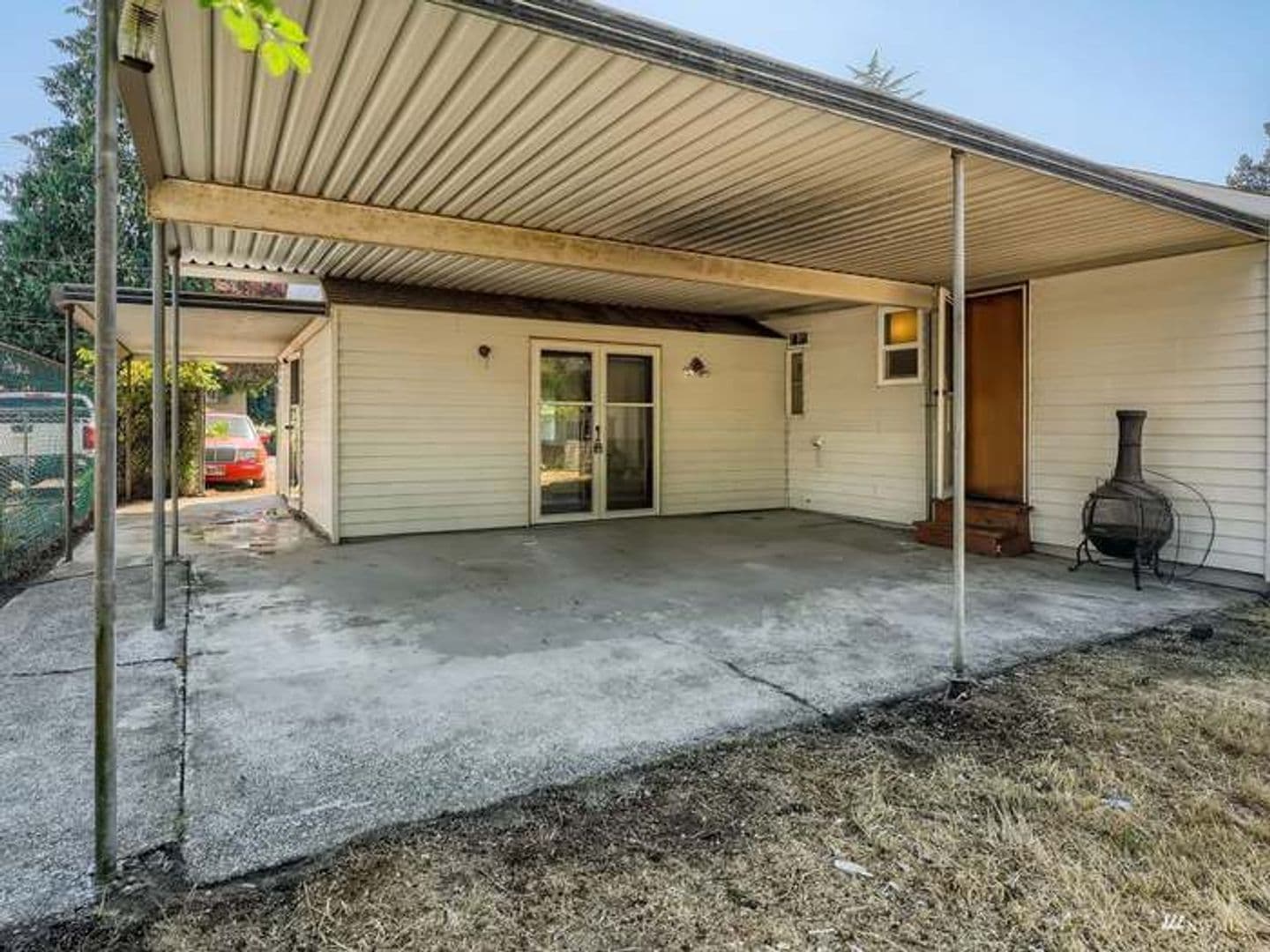 Burien House: 1038 S 129th St