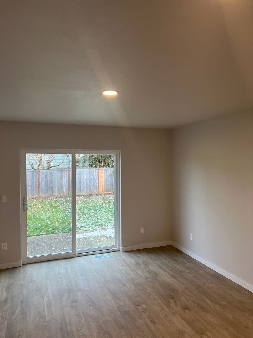 Lacey House: 4200 Ingleside Dr SE