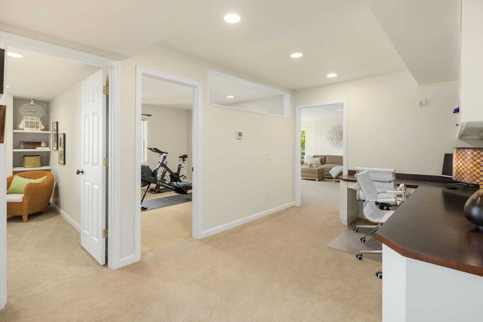 Mercer Island House: 7447 W Mercer Way