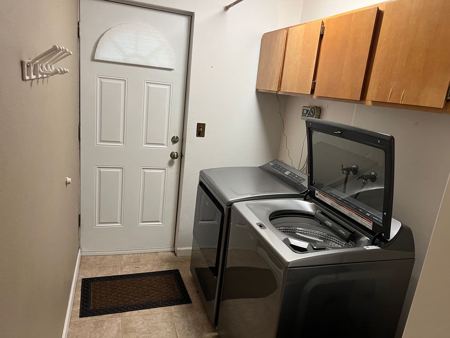 Renton House: 19521 145th Ave SE