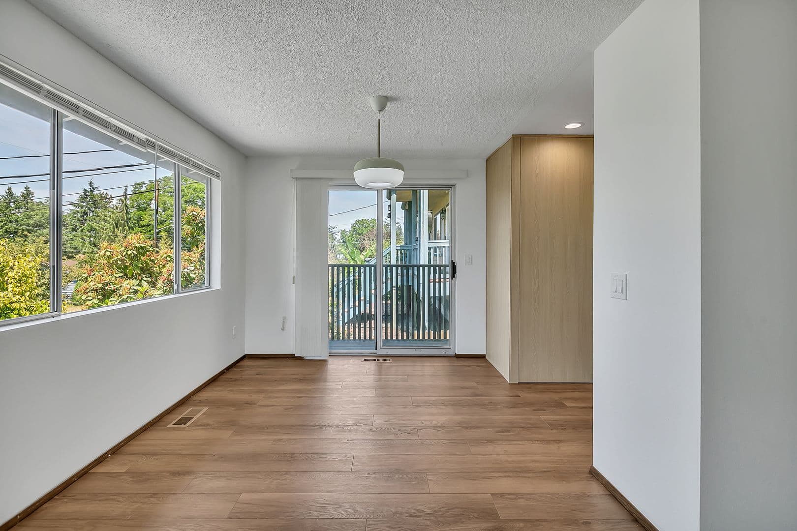 Seattle House: 8832 20th Ave SW