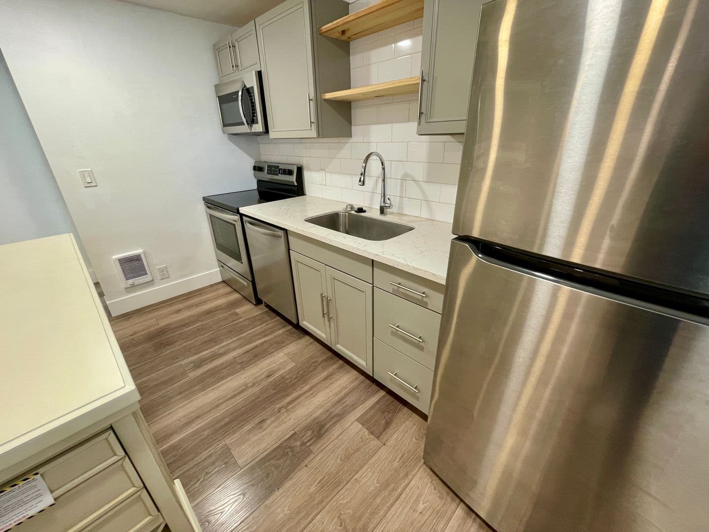 Tacoma Apartment: 1502 - 1504 120th  St S