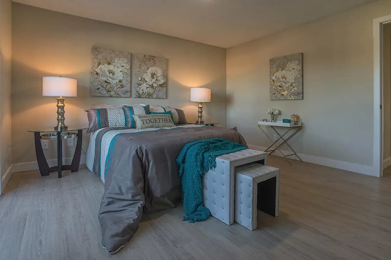 University Place Townhome: 3109 Bridgeport Way W