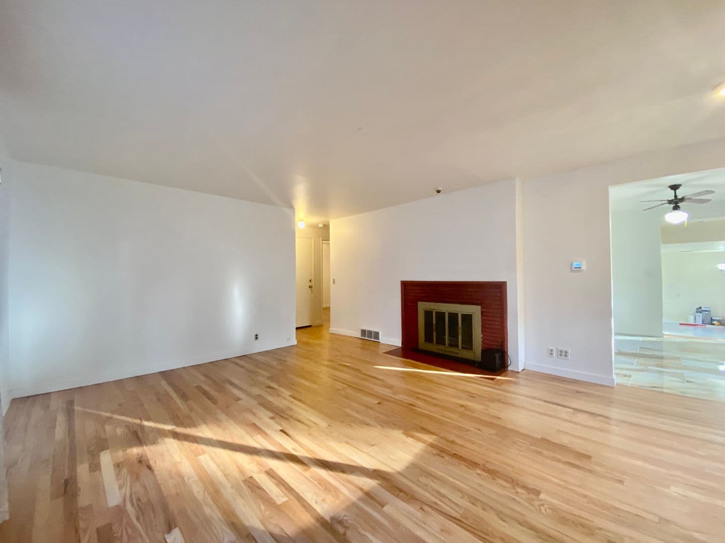 Burien House: 1038 S 129th St