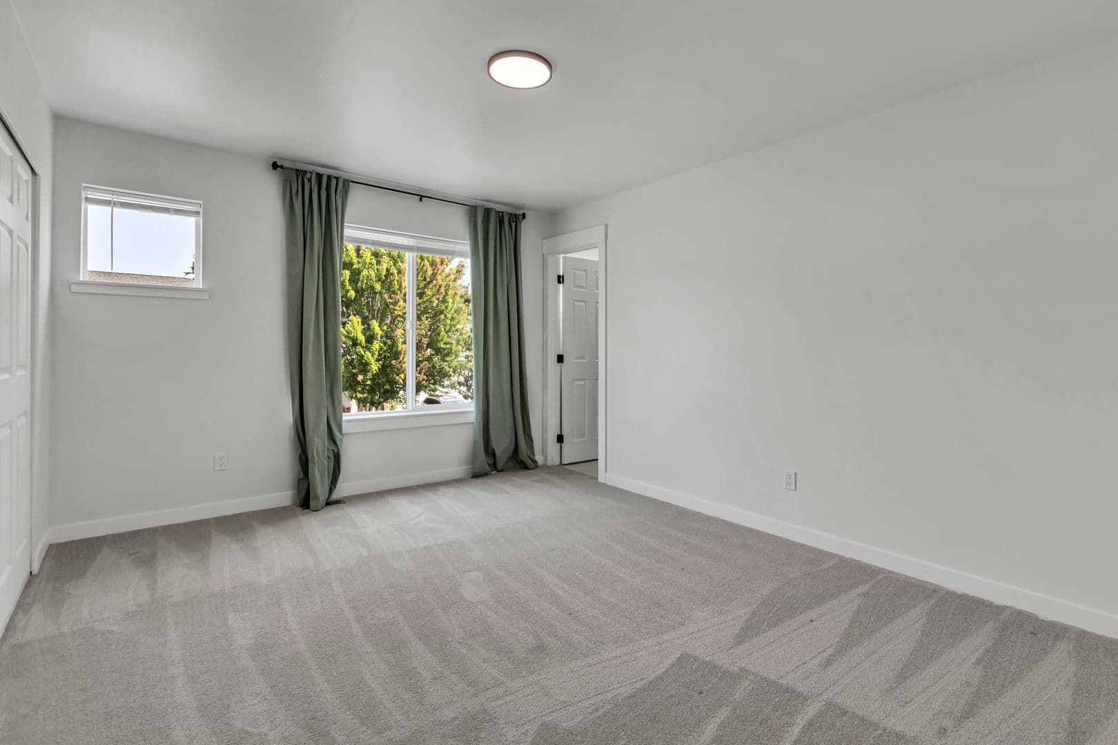 Kent House: 21603 SE 298th Pl