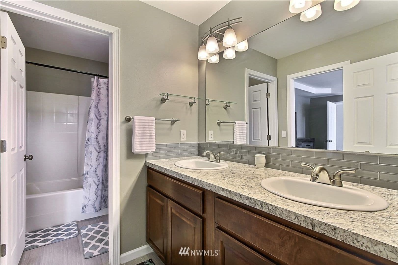 Spanaway House: 2313 193rd Street E