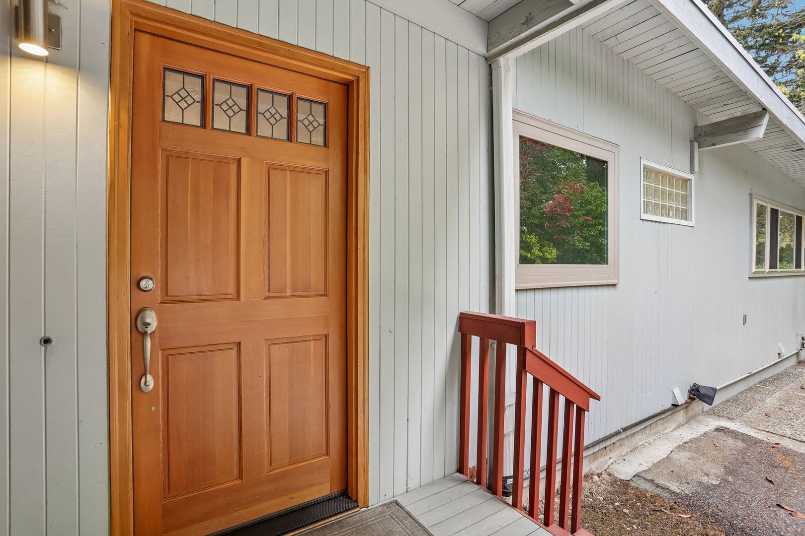 Bellevue House: 12226 SE 25th St