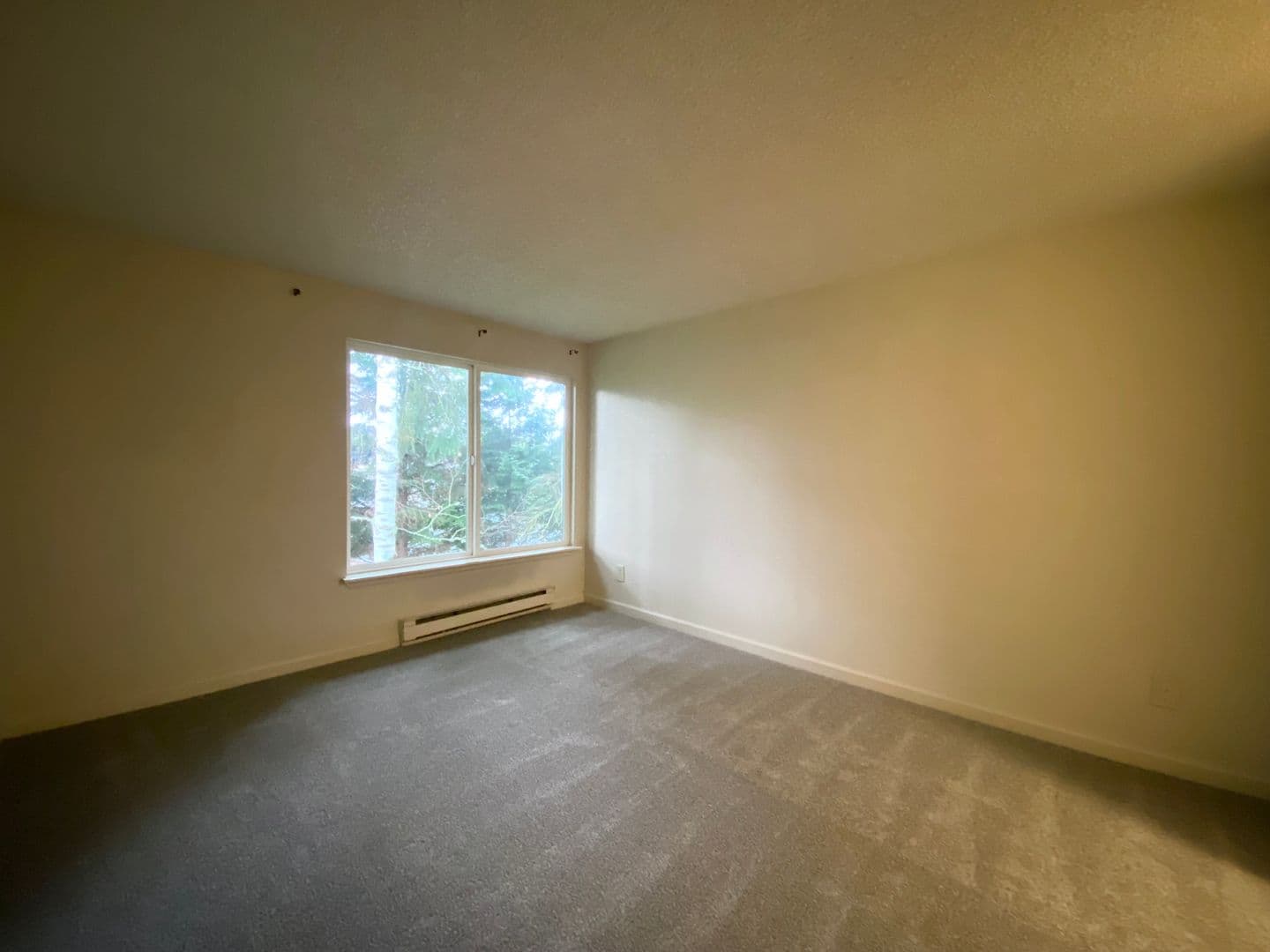 Des Moines House: 23810 12th Pl S #502