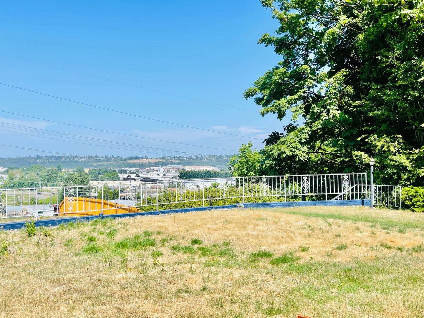 Seattle House: 1403 S 99th St