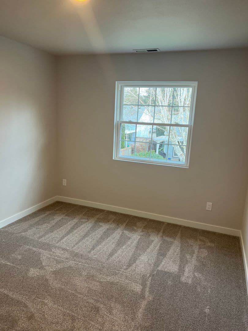 Lacey House: 4200 Ingleside Dr SE