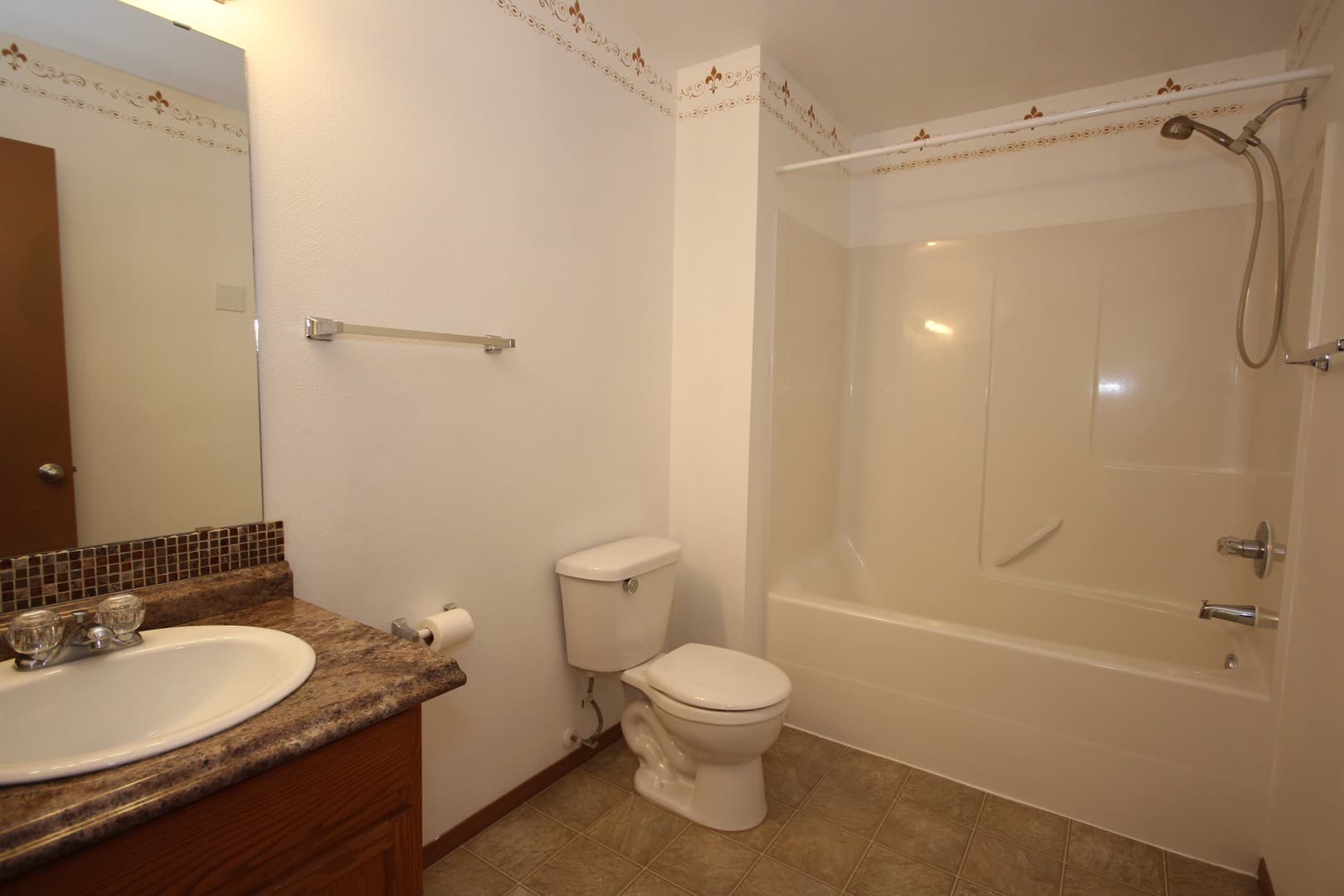Spanaway House: 1507 203rd St Ct E