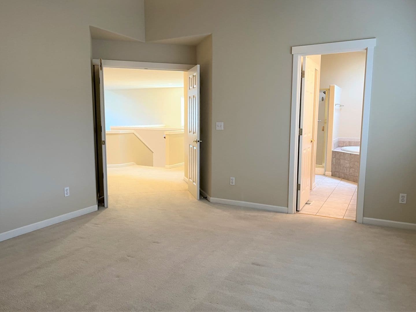 Tacoma House: 1853 Pointe Woodworth Dr NE