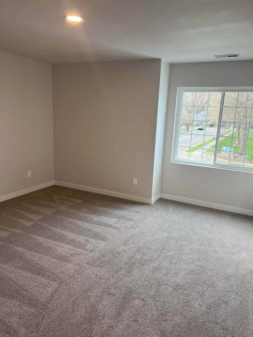 Lacey House: 4200 Ingleside Dr SE