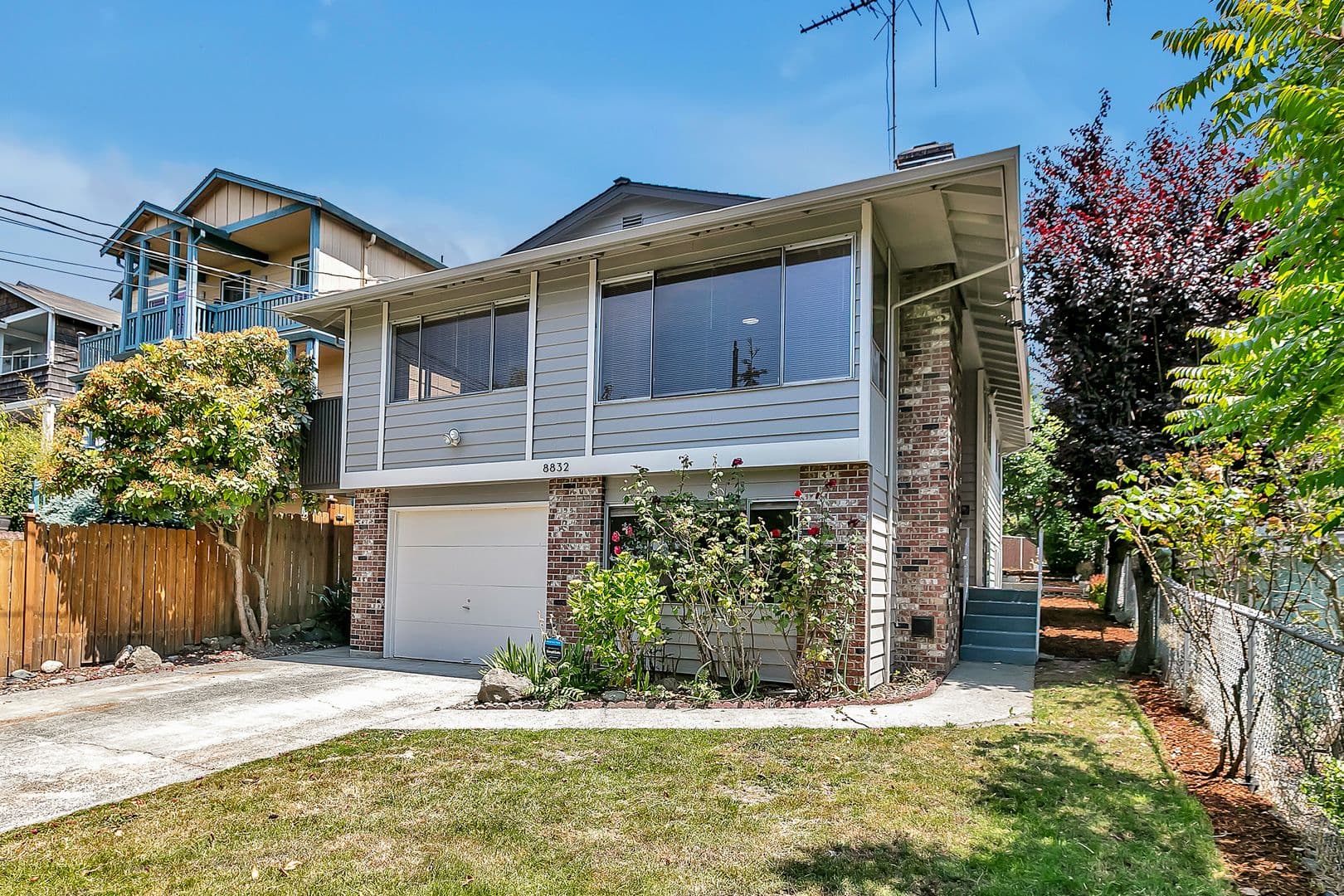 Seattle House: 8832 20th Ave SW