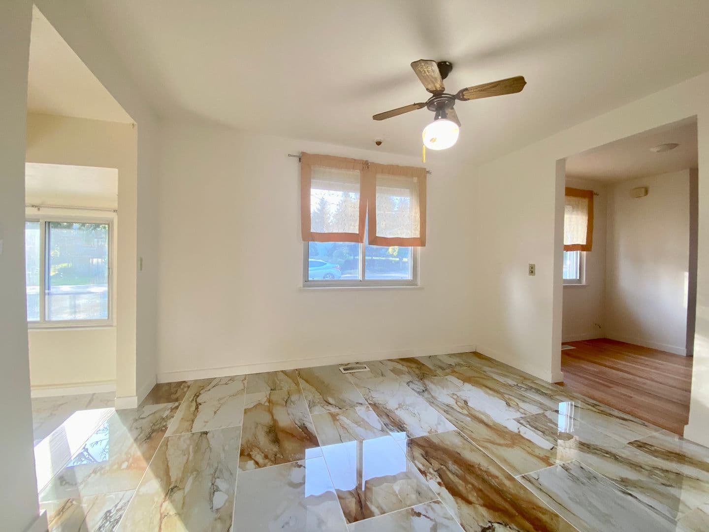 Burien House: 1038 S 129th St