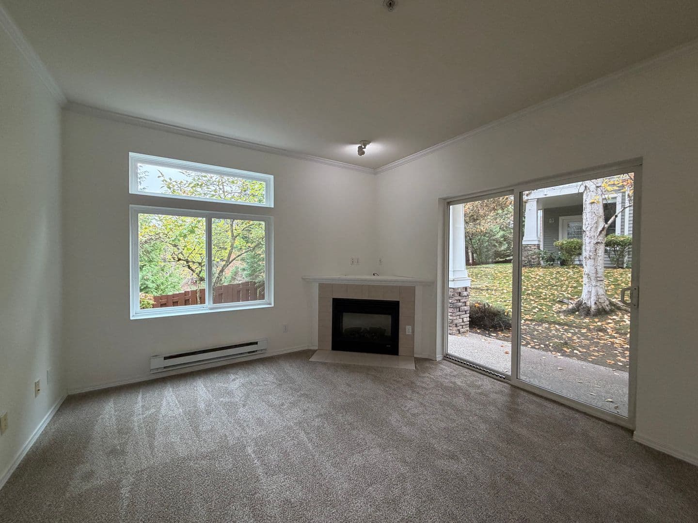 Kent House: 22010 42nd Ave S #104