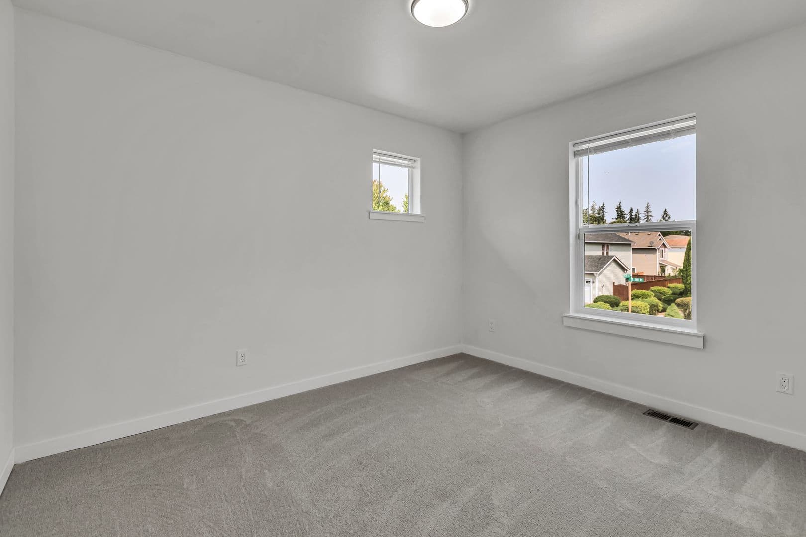 Kent House: 21603 SE 298th Pl