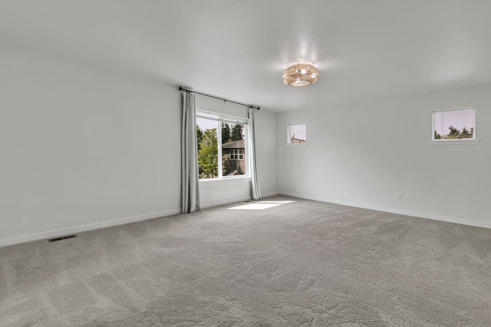 Kent House: 21603 SE 298th Pl