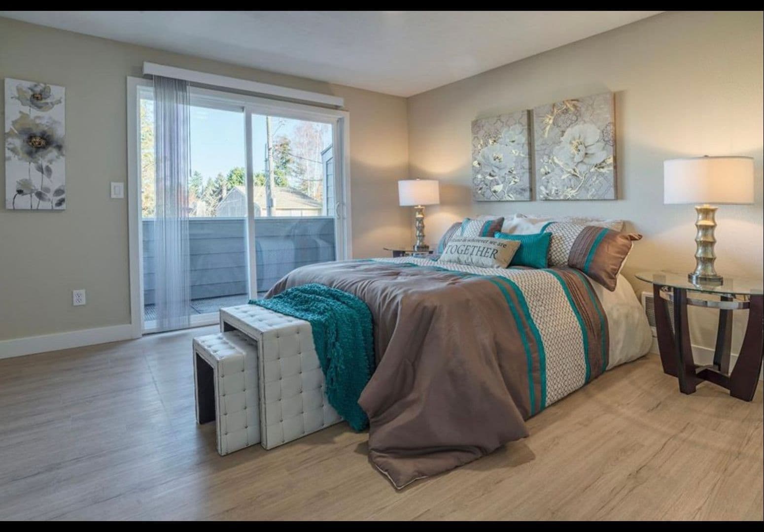 University Place Townhome: 3109 Bridgeport Way W