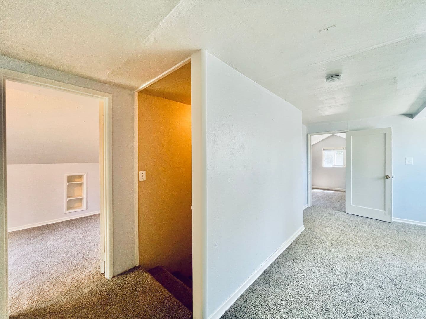 Seattle House: 1403 S 99th St
