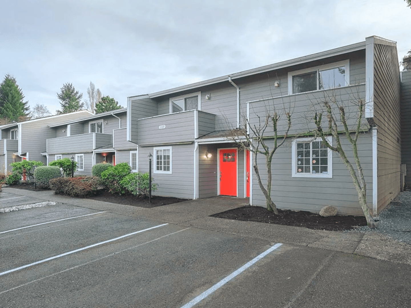 University Place Townhome: 3109 Bridgeport Way W