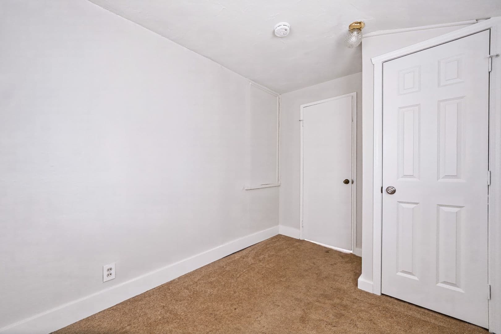 Seattle House: 4619 S Holden St