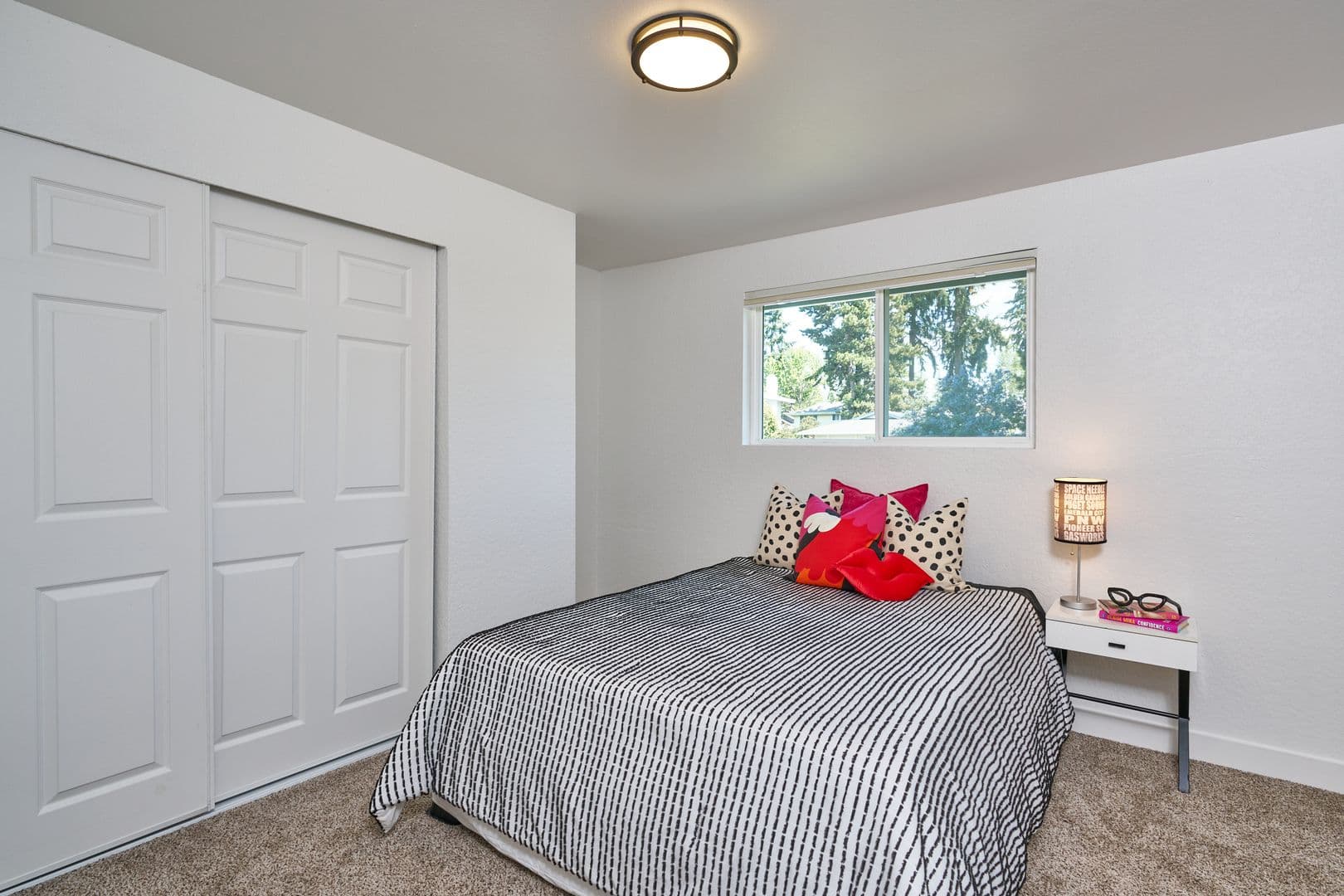 Federal Way House: 31925 36th Ave SW