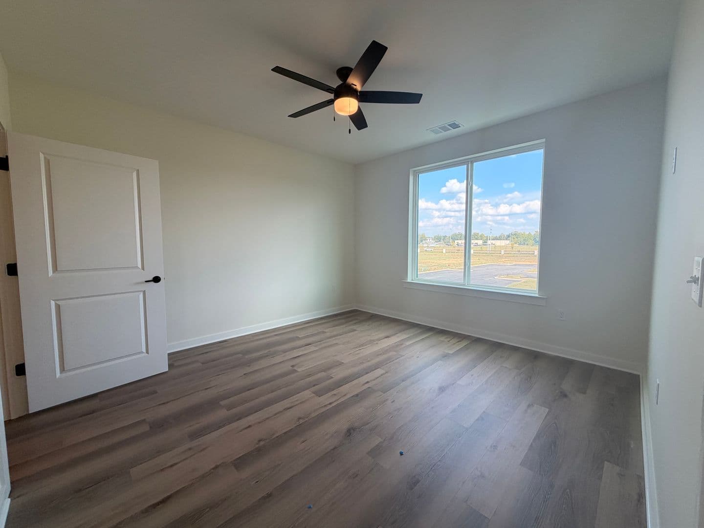 Nesbit Apartment: 825 Tunica Trails