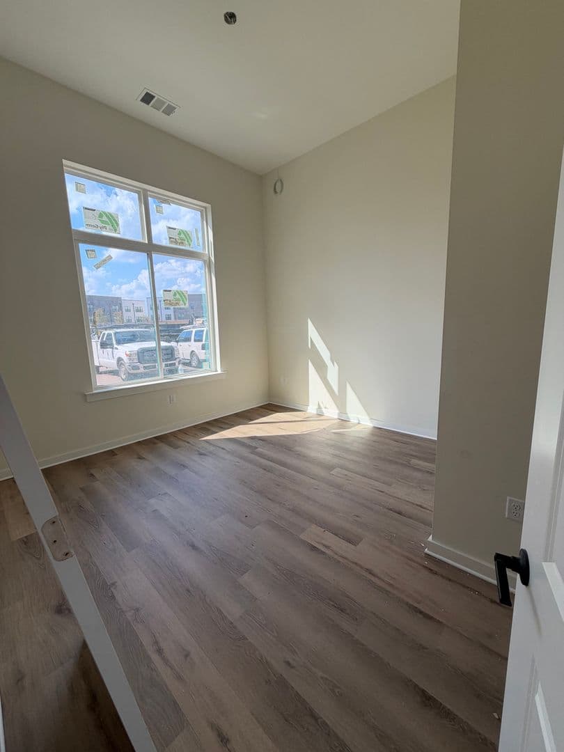 Nesbit Apartment: 825 Tunica Trails