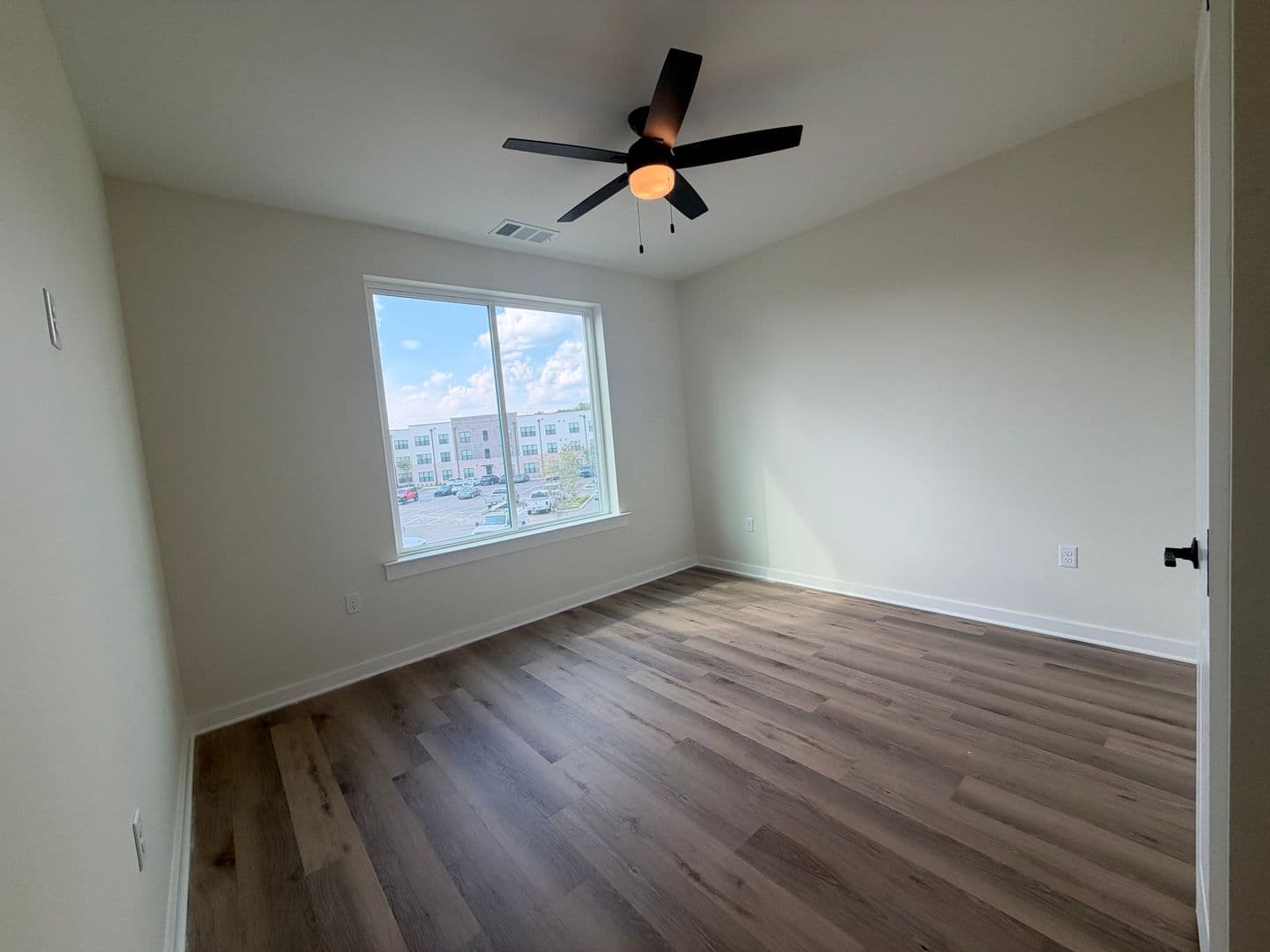 Nesbit Apartment: 825 Tunica Trails
