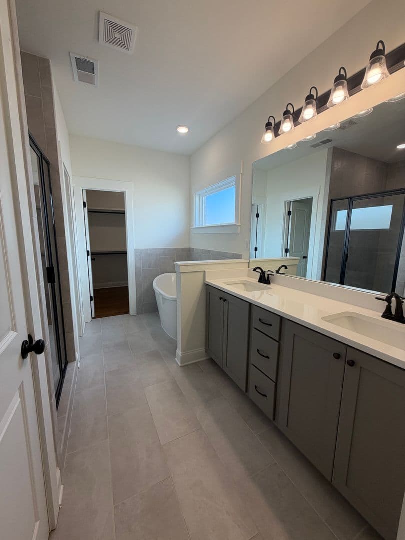 Hernando House: 7292 Crosswinds Blvd.
