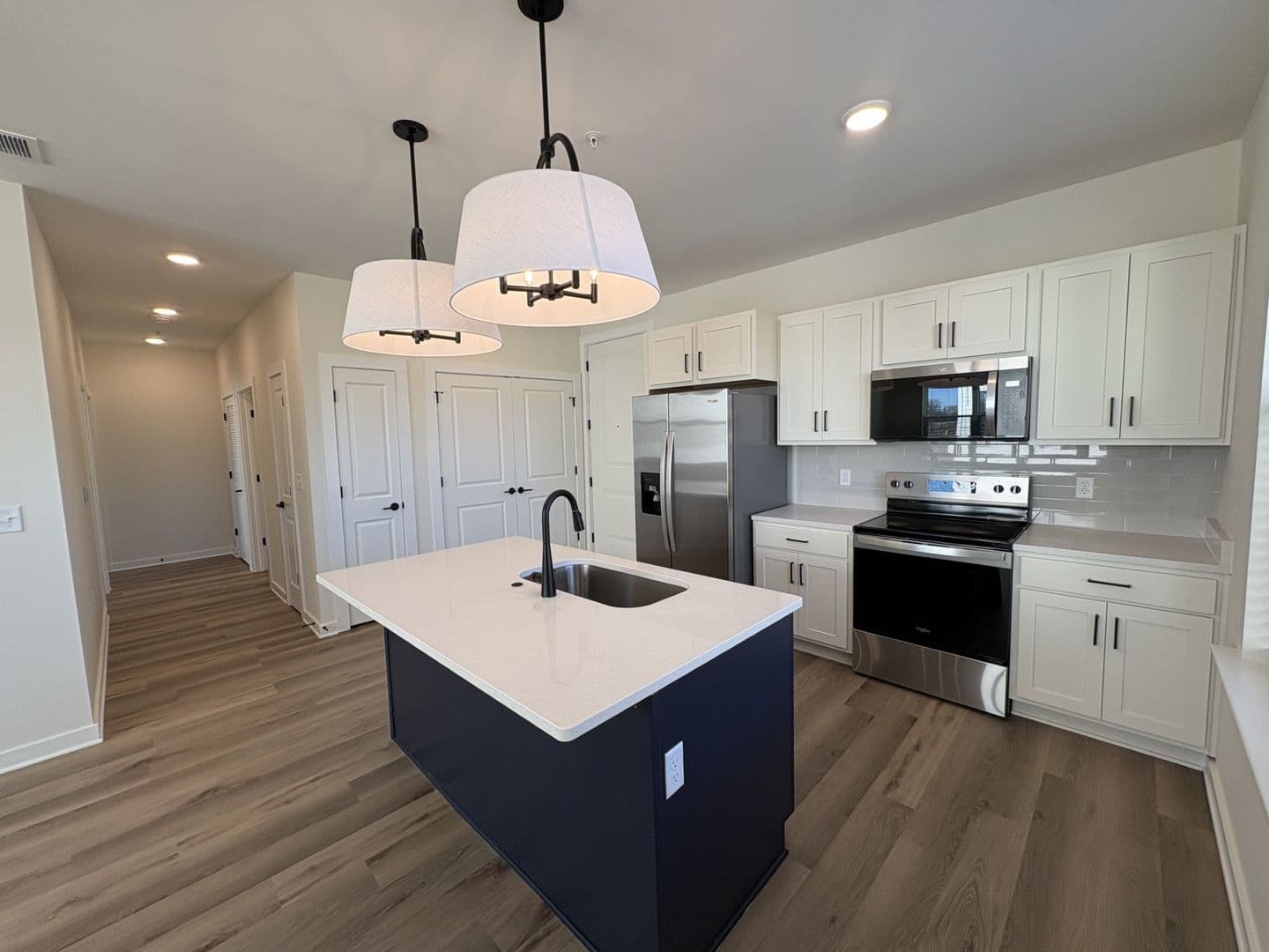 Nesbit Apartment: 860 Humphrey Way