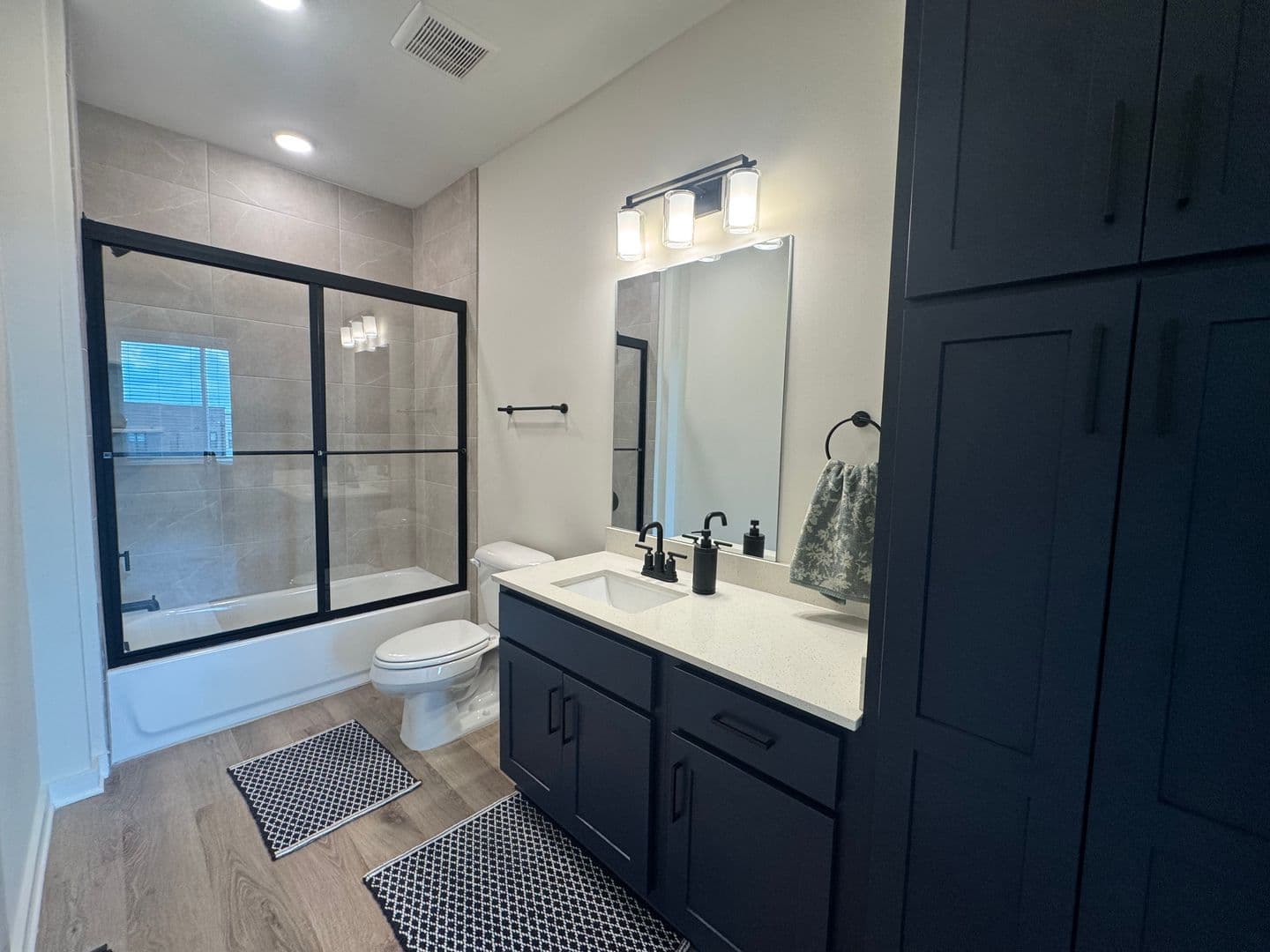 Nesbit Apartment: 825 Tunica Trails