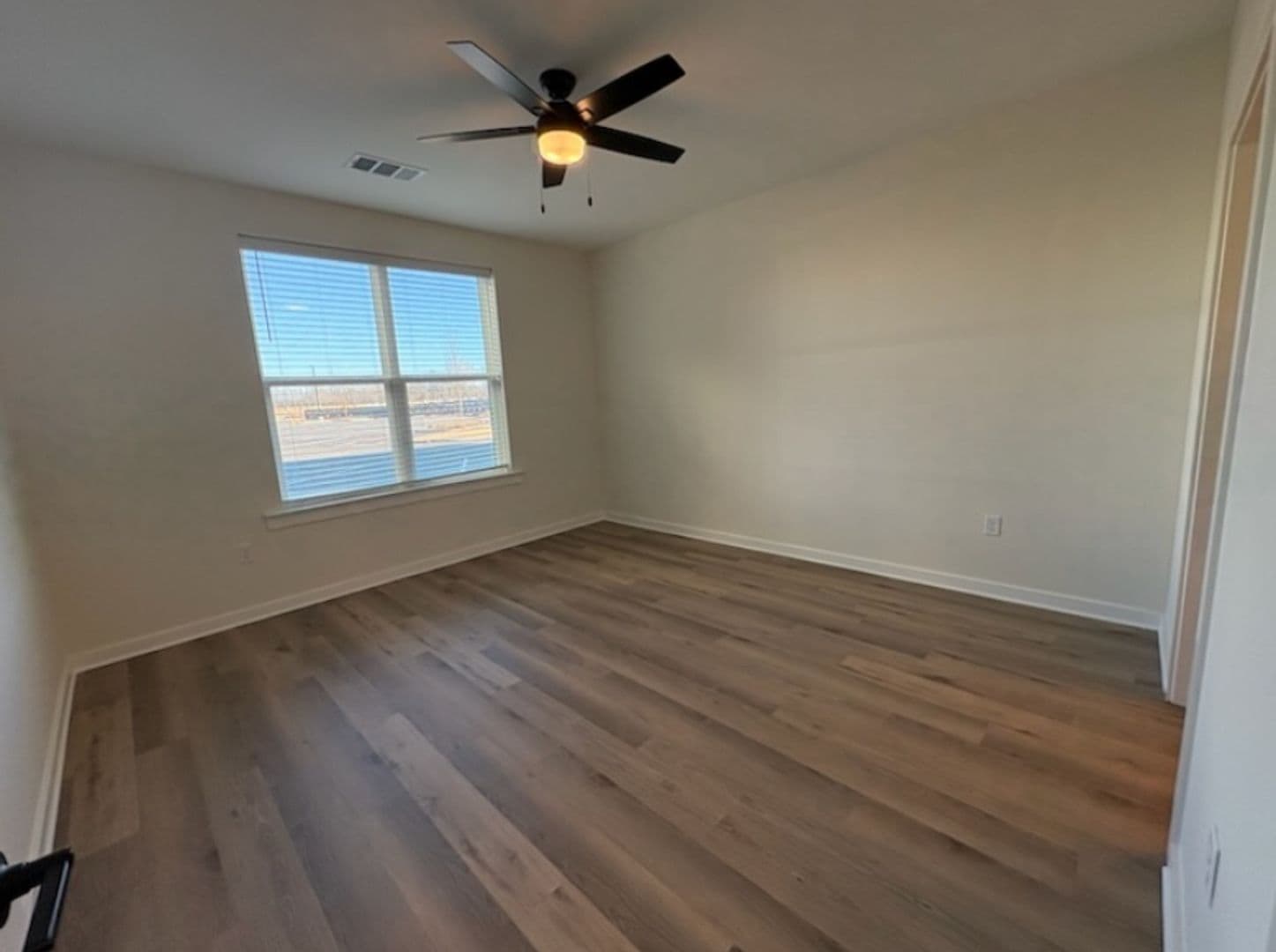Nesbit Apartment: 860 Humphrey Way