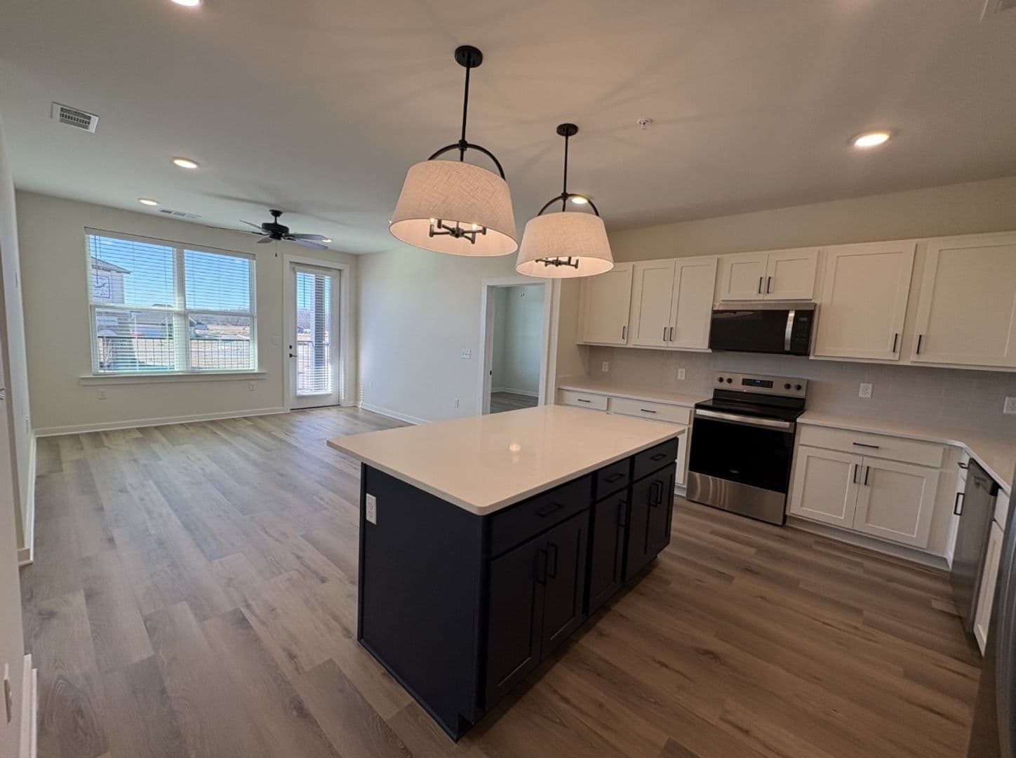 Nesbit Apartment: 860 Humphrey Way