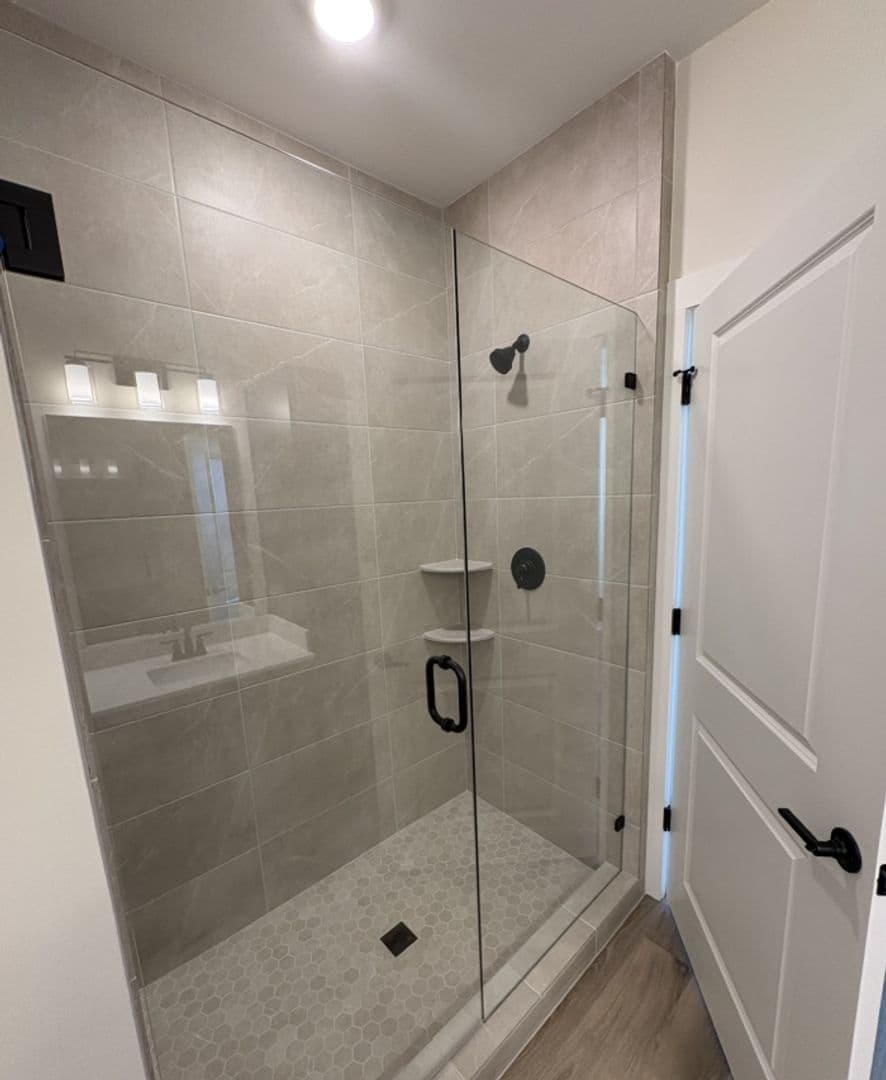 Nesbit Apartment: 860 Humphrey Way