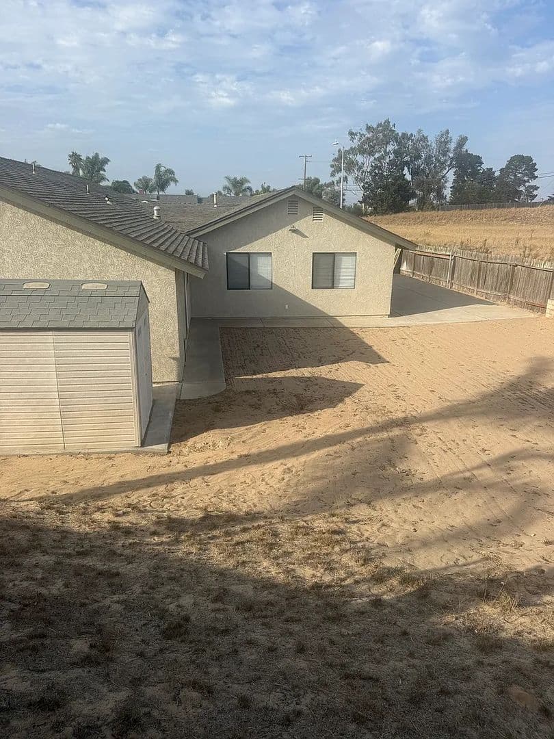 Santa Maria House: 696 Tilia St
