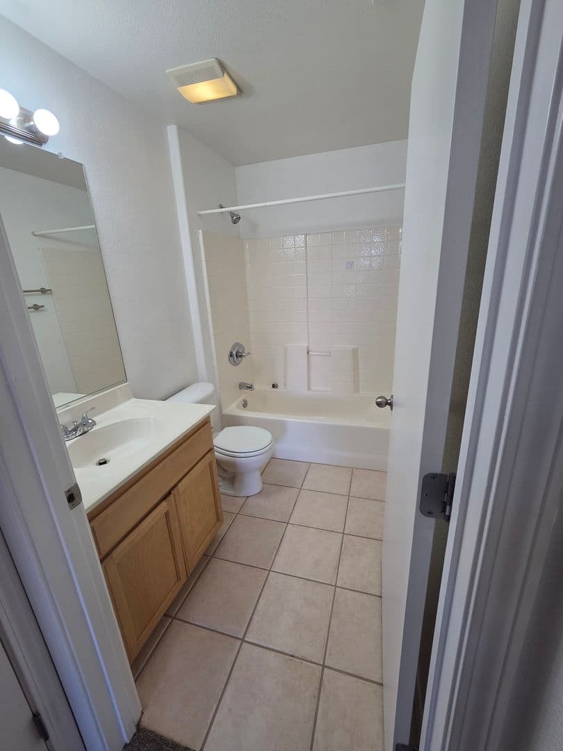 Santa Maria Condo: 310 E McCoy Ln #4F