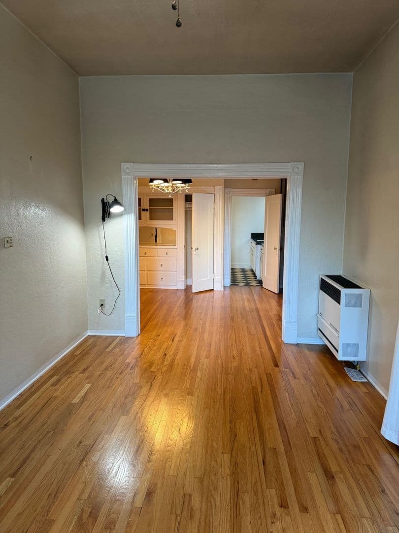 San Luis Obispo House: 1051 Buchon St.