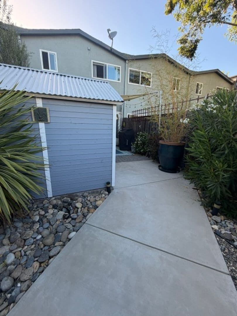 San Luis Obispo House: 1127 Laurel Lane #57