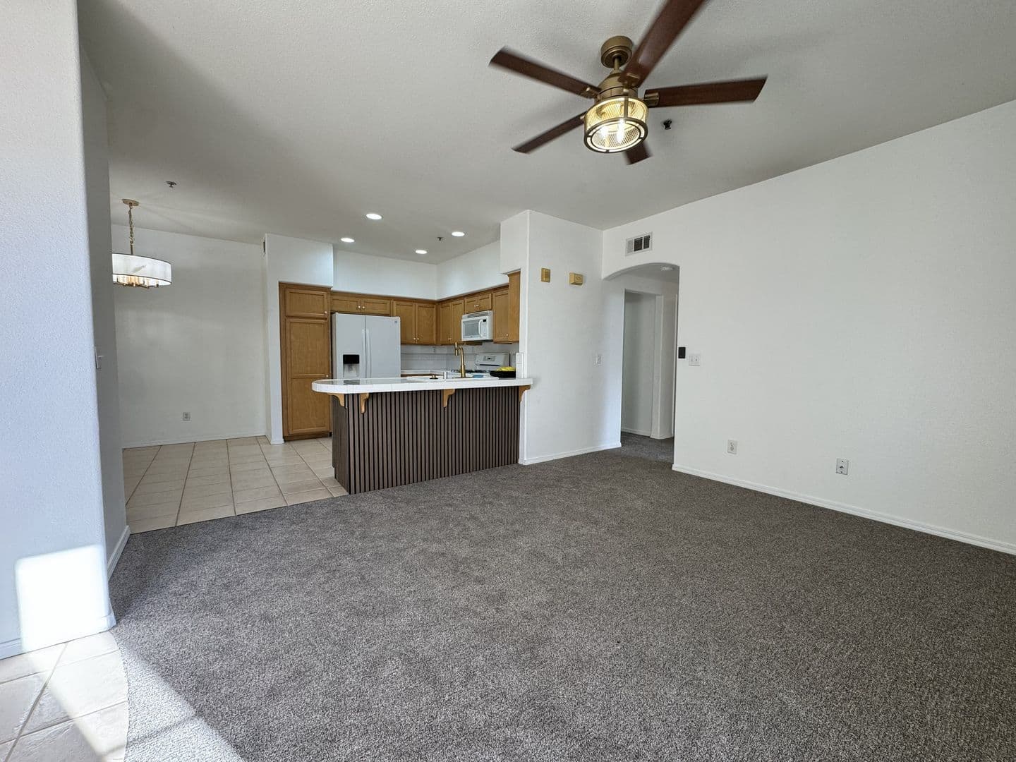 Santa Maria Condo: 310 E McCoy Ln #4F