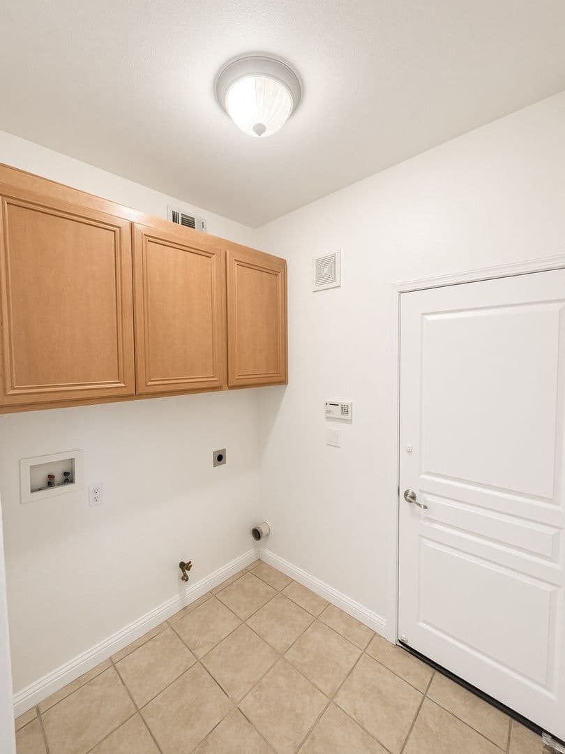 Santa Maria House: 2714 Niverth Pl