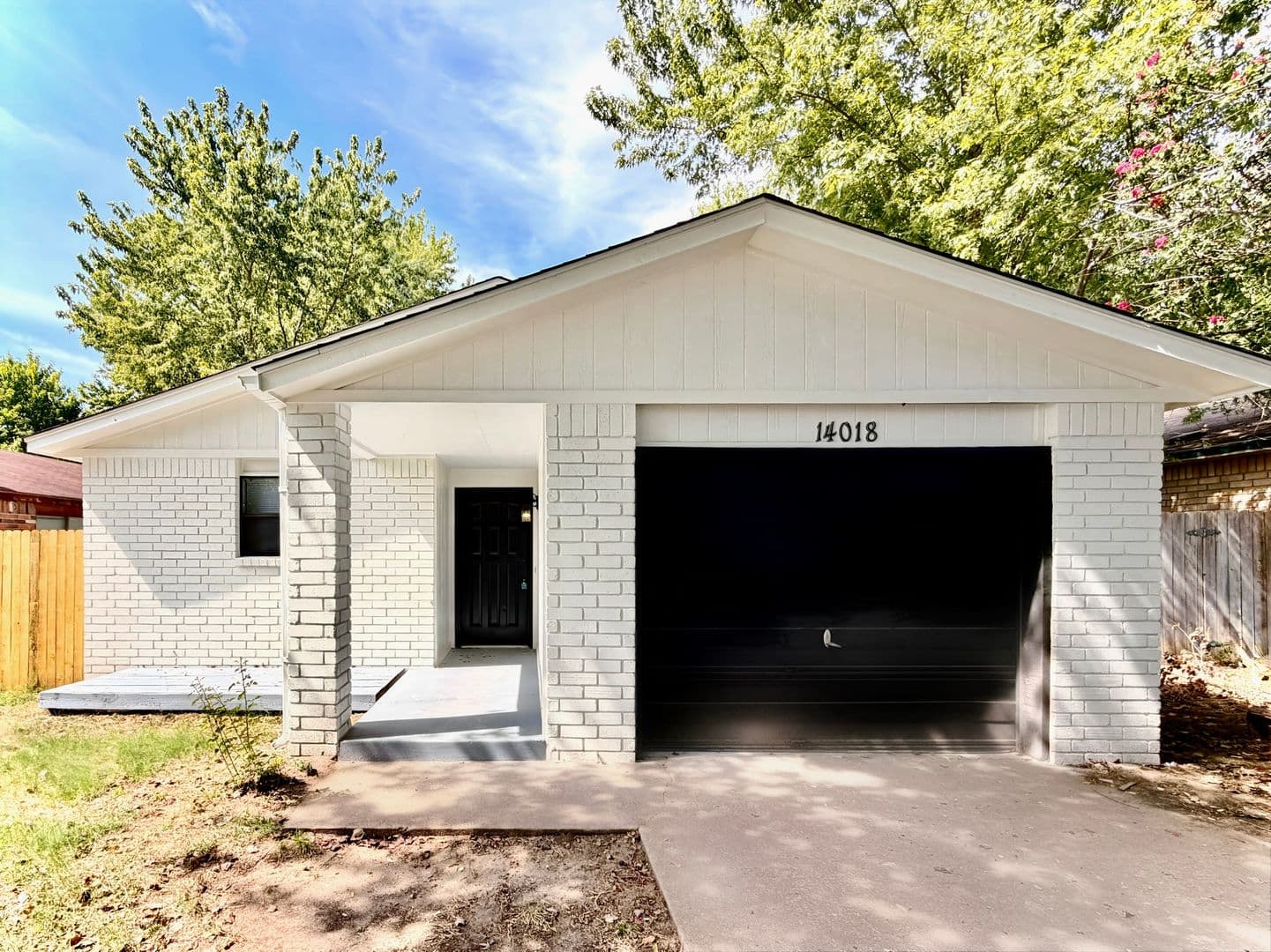 Glenpool House: 14018 S. Hickory Pl.
