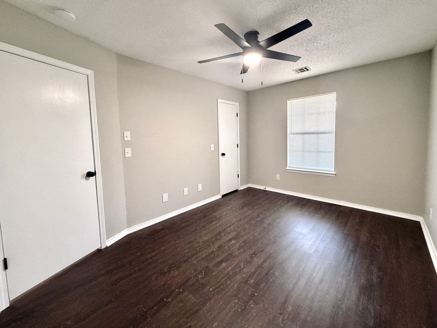 Glenpool House: 14505 S. Nyssa Pl.