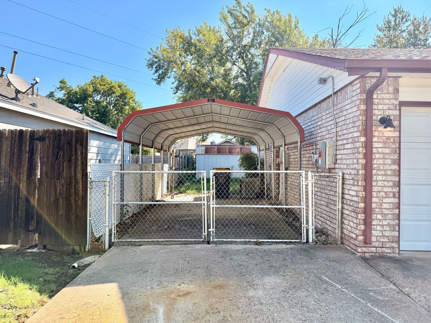 Glenpool House: 14505 S. Nyssa Pl.