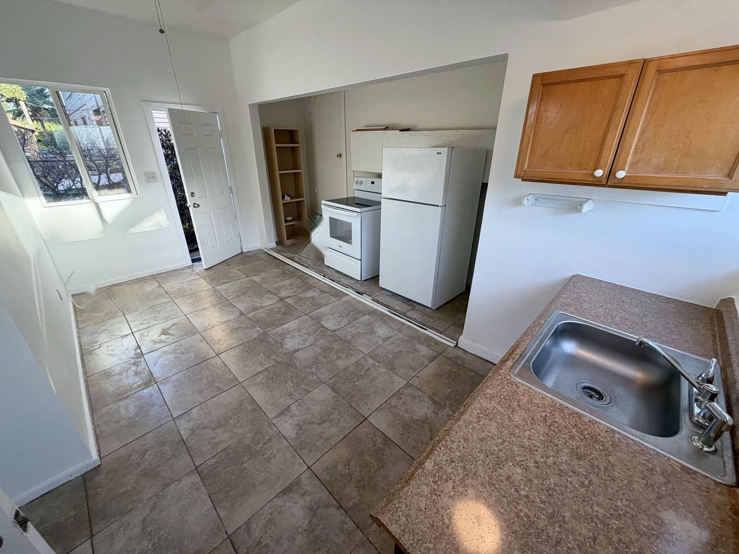 Kihei Apartment: 462 Kaiolohia St.