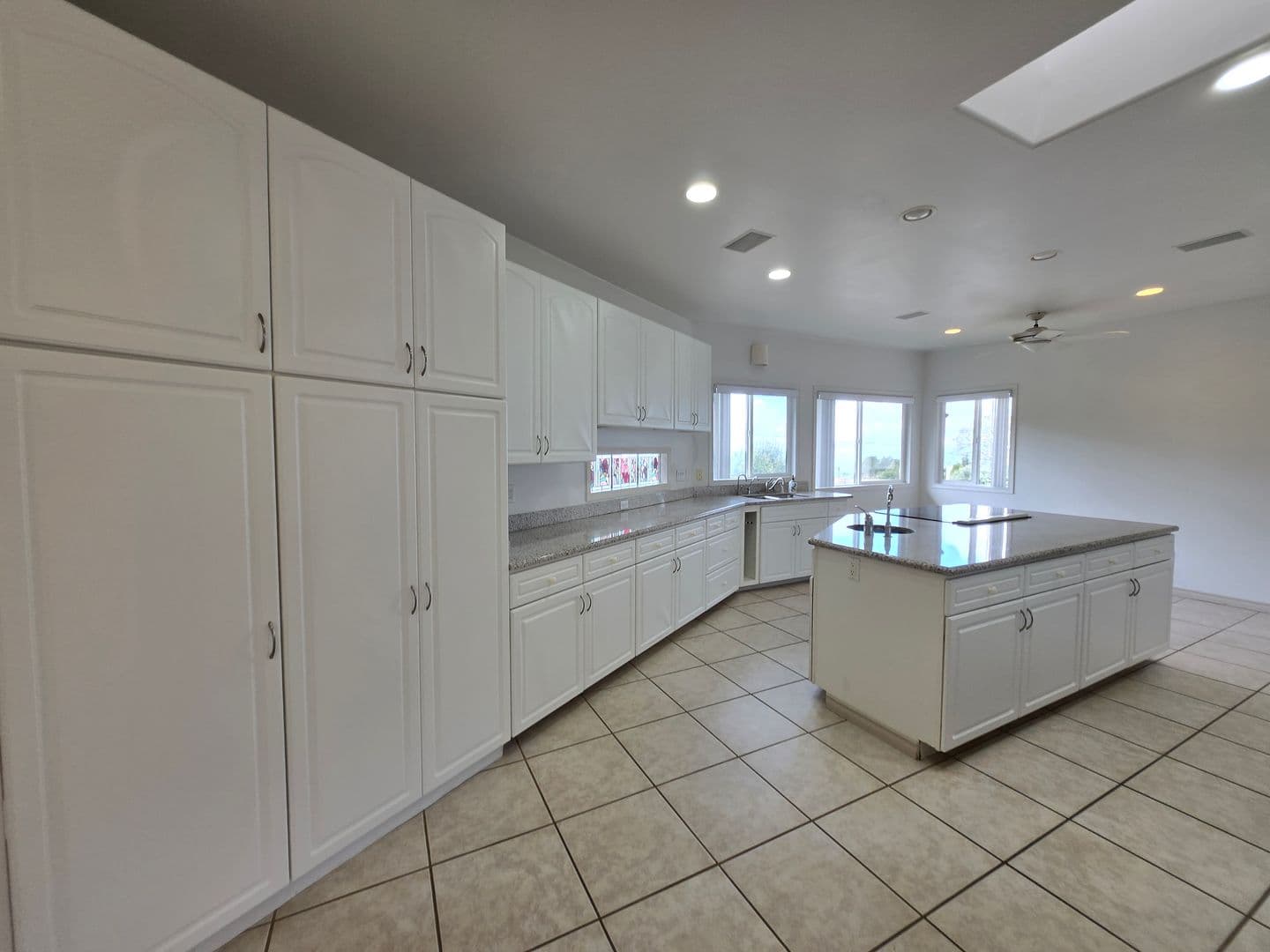 Kula House: 780 Kekaulike Ave