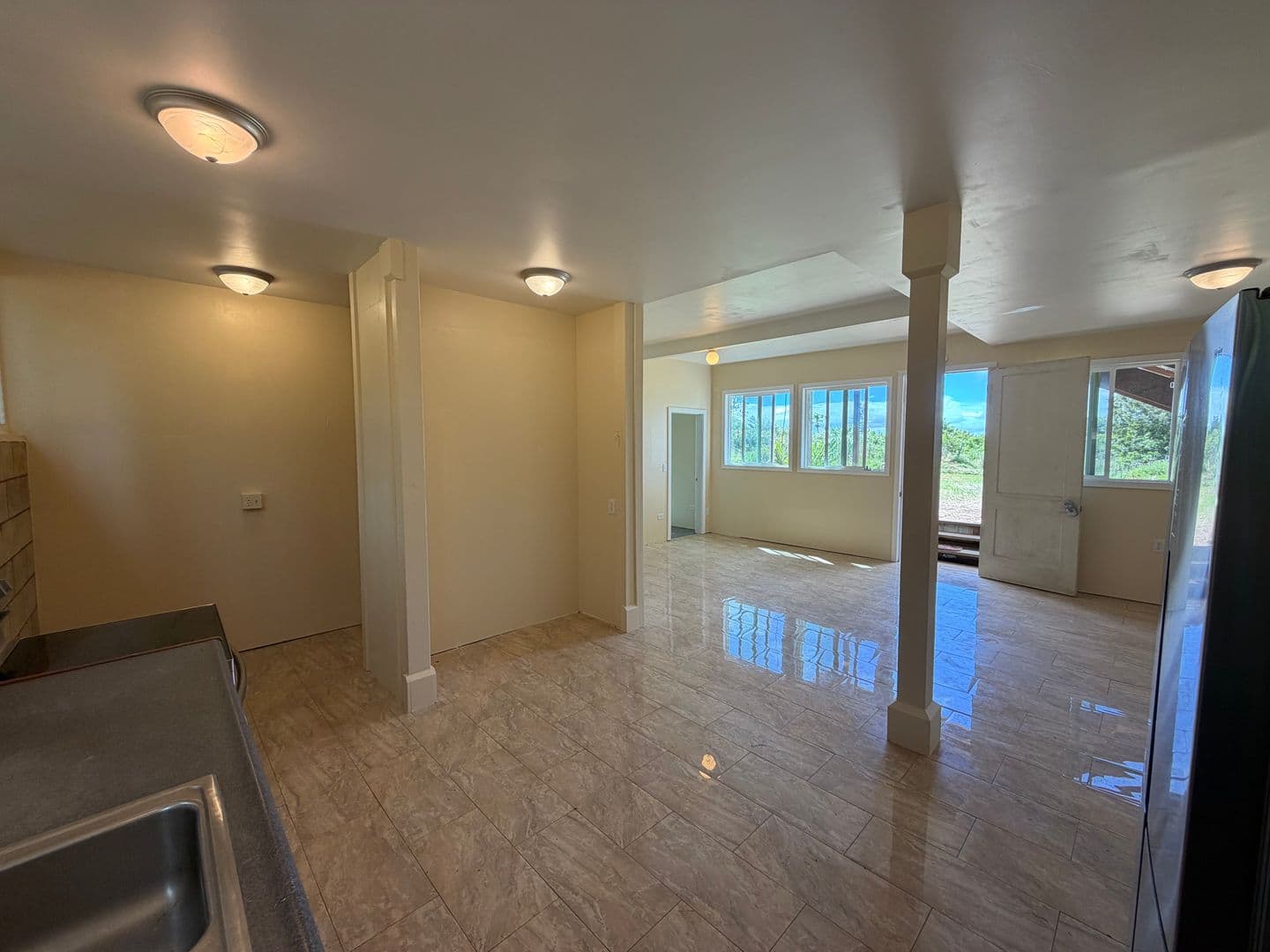 Haiku Apartment: 2397 Lilikoi Road