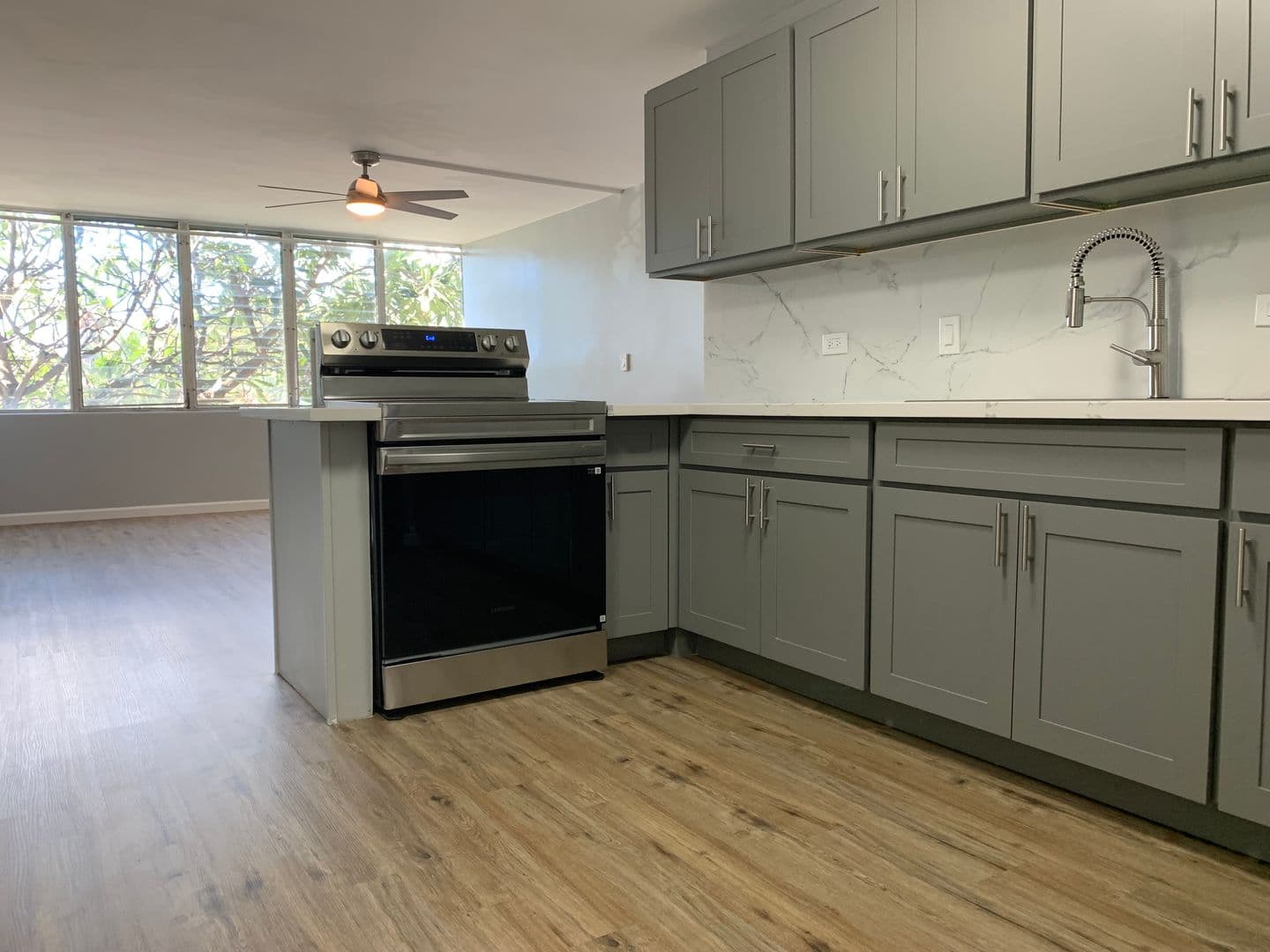 Kahului Condo: 111 Kahului Beach Road