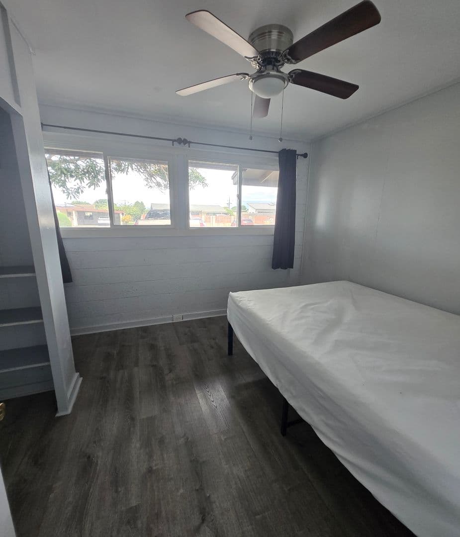 Kahului Apartment: 360 Lono Ave